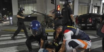 Bullrich dijo que «ya hay 18 detenidos, más los de la Ciudad» por los incidentes en Plaza Congreso