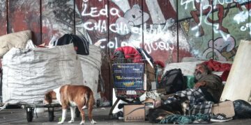 La pobreza llegó al 57,4% de la población, la mayor en 20 años