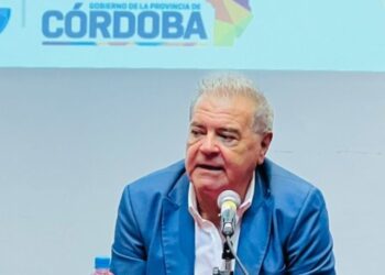 “Son las provincias las que ayudan al Estado nacional”