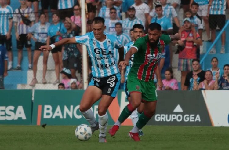 Racing va en busca de su primer triunfo