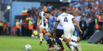Un clásico vibrante que terminó igualado