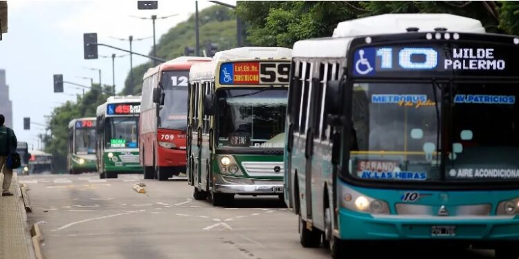 Ocho ciudades declaran emergencia del transporte urbano y piden igualdad de subsidios