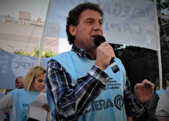 Cristalli: “No está garantizado el comienzo de las clases”