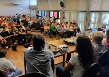 La UEPC pone en duda el inicio de clases mientras trata una nueva oferta salarial