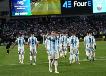 Argentina goleó a El Salvador en Estados Unidos