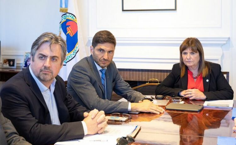 Bullrich y Pullaro pidieron formalmente el apoyo de Fuerzas Armadas en Rosario