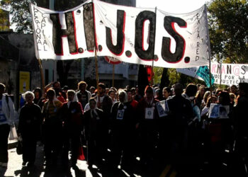 Habló la militante de H.I.J.O.S. atacada: “vinimos a matarte», le dijeron