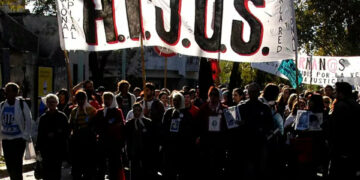 Habló la militante de H.I.J.O.S. atacada: “vinimos a matarte», le dijeron