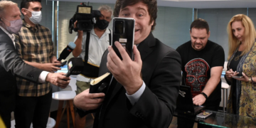 Milei: «Con las redes sociales puedo estar rápido de reflejos y ver dónde están los problemas»