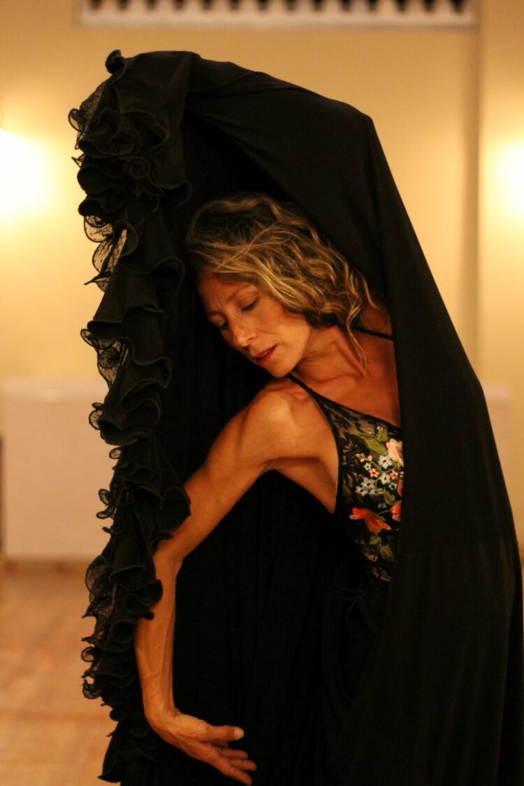La artista Vanesa Córdoba impartió clases y charlas en diferentes regiones a nivel internacional.