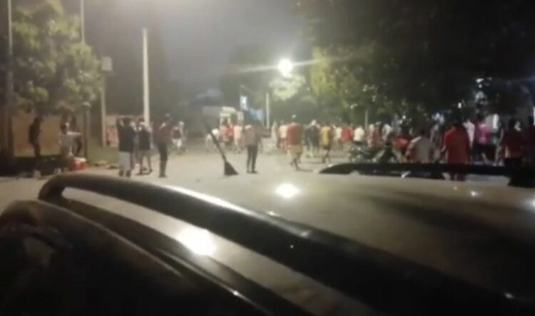 Dos menores heridos tras un enfrentamiento a tiros entre barras de Instituto