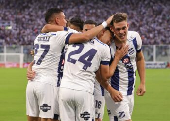 Talleres goleó en el Kempes y se acodó en la tabla de posiciones