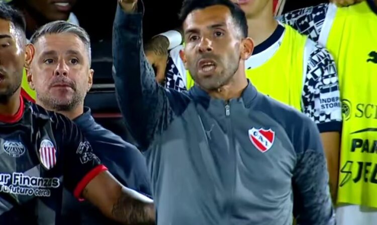 La Asociación de Árbitros llevaría a la Justicia a Tévez y a Marcone por sus fuertes declaraciones La Asociación de Árbitros llevaría a la Justicia a Tévez y a Marcone por sus fuertes declaraciones