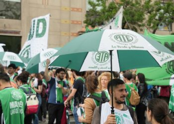 ATE analiza «ocupaciones pacíficas» de ministerios ante la posibilidad de despidos masivos