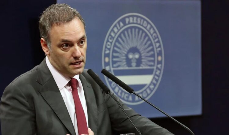 El vocero presidencial Manuel Adorni confirmó que Télam "dejó de existir"