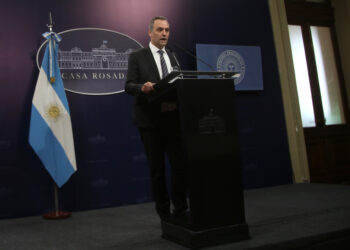 Adorni confirmó el cierre de la agencia Télam: «Tenía pérdidas estimadas en $ 20.000 millones»