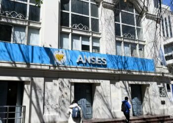 Notificaron el despido de 17 empleados de la Anses local