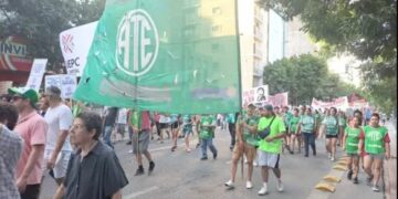 Confirman la acusación contra seis líderes piqueteros y gremiales por el corte de calles