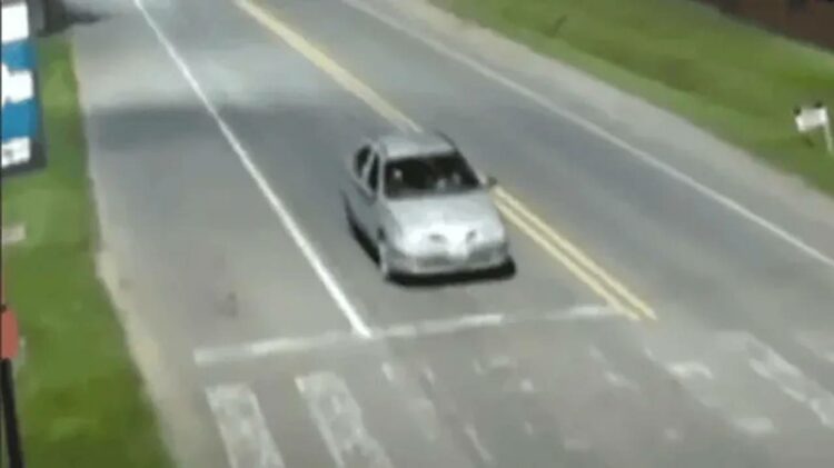 Encontraron el auto desde donde amenazaron a Di María y ordenan la detención de policías