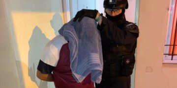 Detuvieron a un policía de Córdoba por venta de cocaína