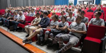 Con 70 móviles y 400 efectivos, debuta la Guardia Urbana municipal