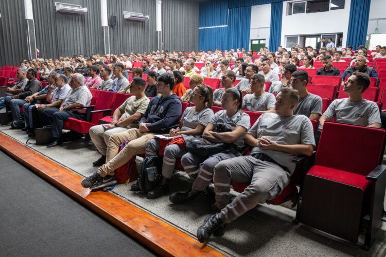 Capacitación a los integrantes de la nueva fuerza municipal.