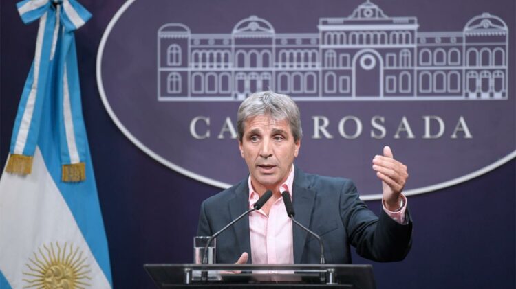 El Gobierno pasó a fin de mes el pago de US$ 1.940 millones de vencimientos con el FMI