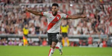 River venció a Independiente Rivadavia y se metió en el lote de los líderes de su zona