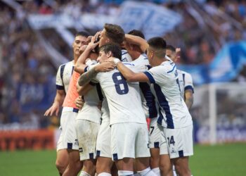 Talleres goleó a Agropecuario y sacó boleto a los 16avos