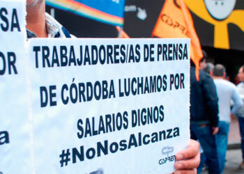 Paro y protesta de periodistas por una suba salarial