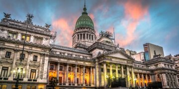 Diputados y senadores formalizaron la marcha atrás del aumento de diestas