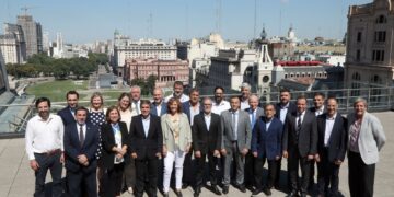 Cumbre nacional por el brote de dengue, aunque sin respuestas
