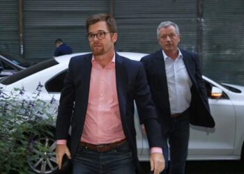 El destino del DNU: la postura de Pichetto, Massot y Monzó trae alivio en la Casa Rosada, pero el poroteo sigue parejo