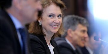 Mondino respaldó un posteo en contra de López Obrador