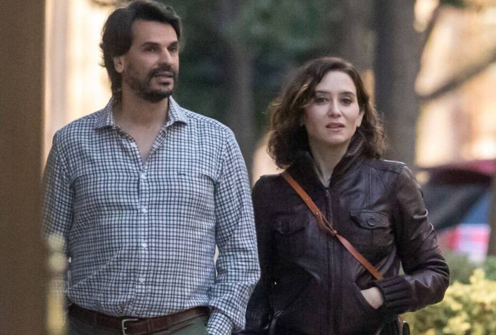 ¿Asuntos personales? La presidenta de Madrid, su pareja, y los fraudes al Estado