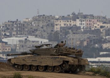 Con tanques, Israel tomó el control del mayor hospital de Gaza