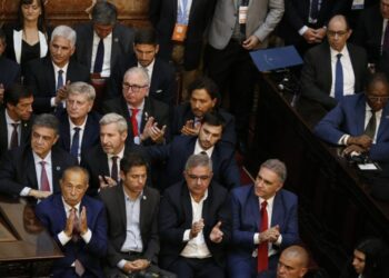 El Gobierno convocará a una reunión con gobernadores previa al 25 de Mayo