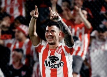 Instituto venció a Huracán y es líder momentáneo de su zona