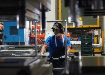 Los industriales buscan ayuda para paliar el ajuste energético