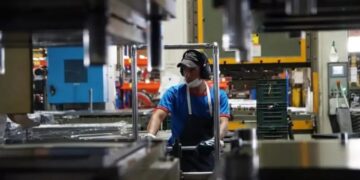 Los industriales buscan ayuda para paliar el ajuste energético