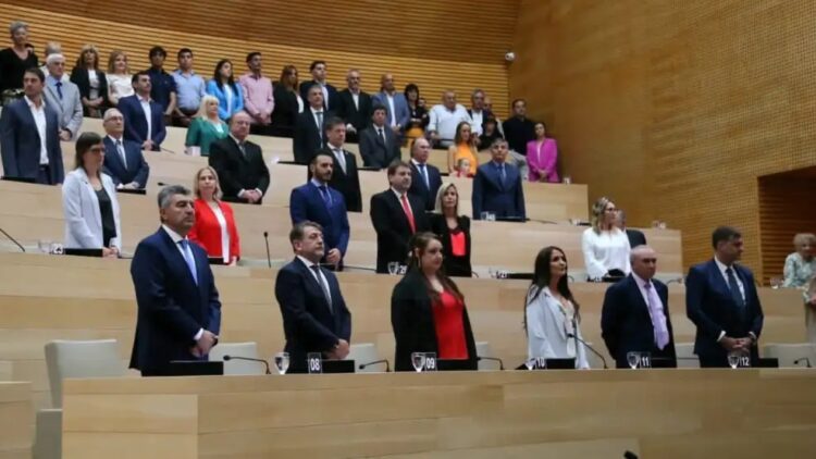 Proponen eliminar el diferimiento a los jubilados de la provincia