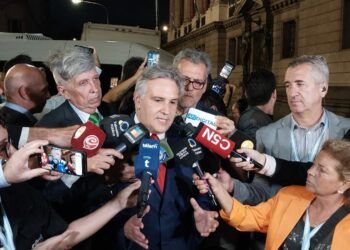 Las condiciones de Llaryora para acordar con el presidente Milei