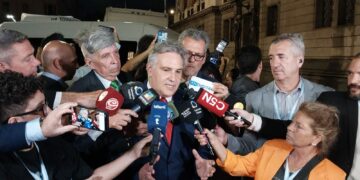 Las condiciones de Llaryora para acordar con el presidente Milei