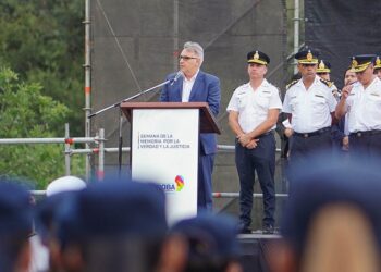 Llaryora destacó la necesidad de formar a la Policía en DD.HH.