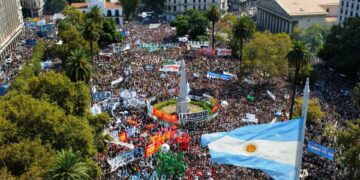 Contundente renovación del grito de «Nunca Más» en las calles de Argentina