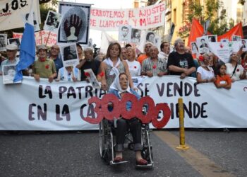 Fue masiva la movilización en Córdoba de los organismos, gremios y agrupaciones estudiantiles