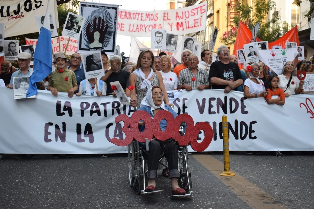 Fue masiva la movilización en Córdoba de los organismos, gremios y agrupaciones estudiantiles