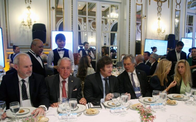 Crece el apoyo de entidades empresariales a la convocatoria de Milei al Pacto de Mayo