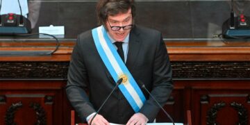 Milei acelera las negociaciones por la Ley ómnibus y el «Pacto de Mayo”