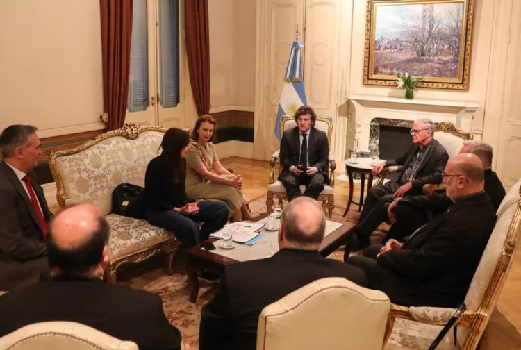 Los obispos le manifestaron a Milei su “preocupación” por la situación económica